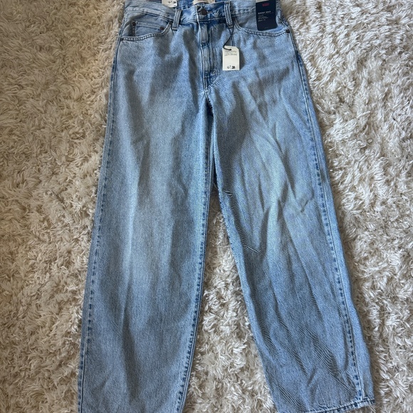 Levi's Light Blue Straight Leg Jeans - Picture 1 of 6